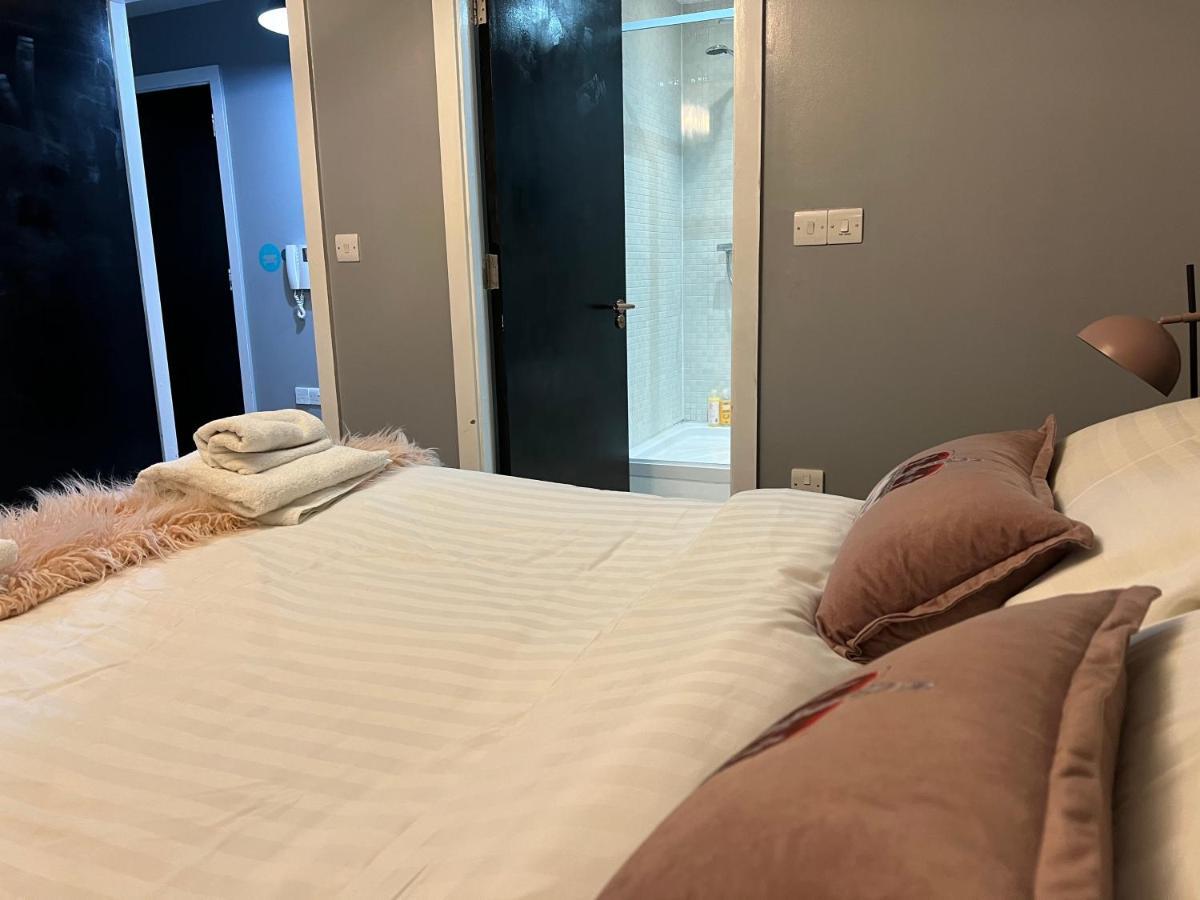 2 Bedroom Free Parking By Concert Square Sleeps 8 Liverpool Eksteriør billede
