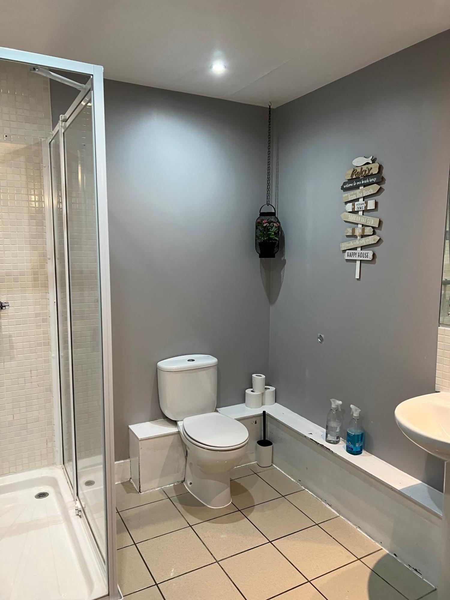2 Bedroom Free Parking By Concert Square Sleeps 8 Liverpool Eksteriør billede